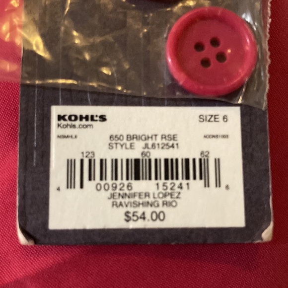 Jennifer Lopez Hot Pink Capris. New w/tags. Super soft. Wear to a summer outing! - Picture 5 of 5